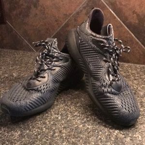 ADIDAS Alphabounce Men’s size 9.5